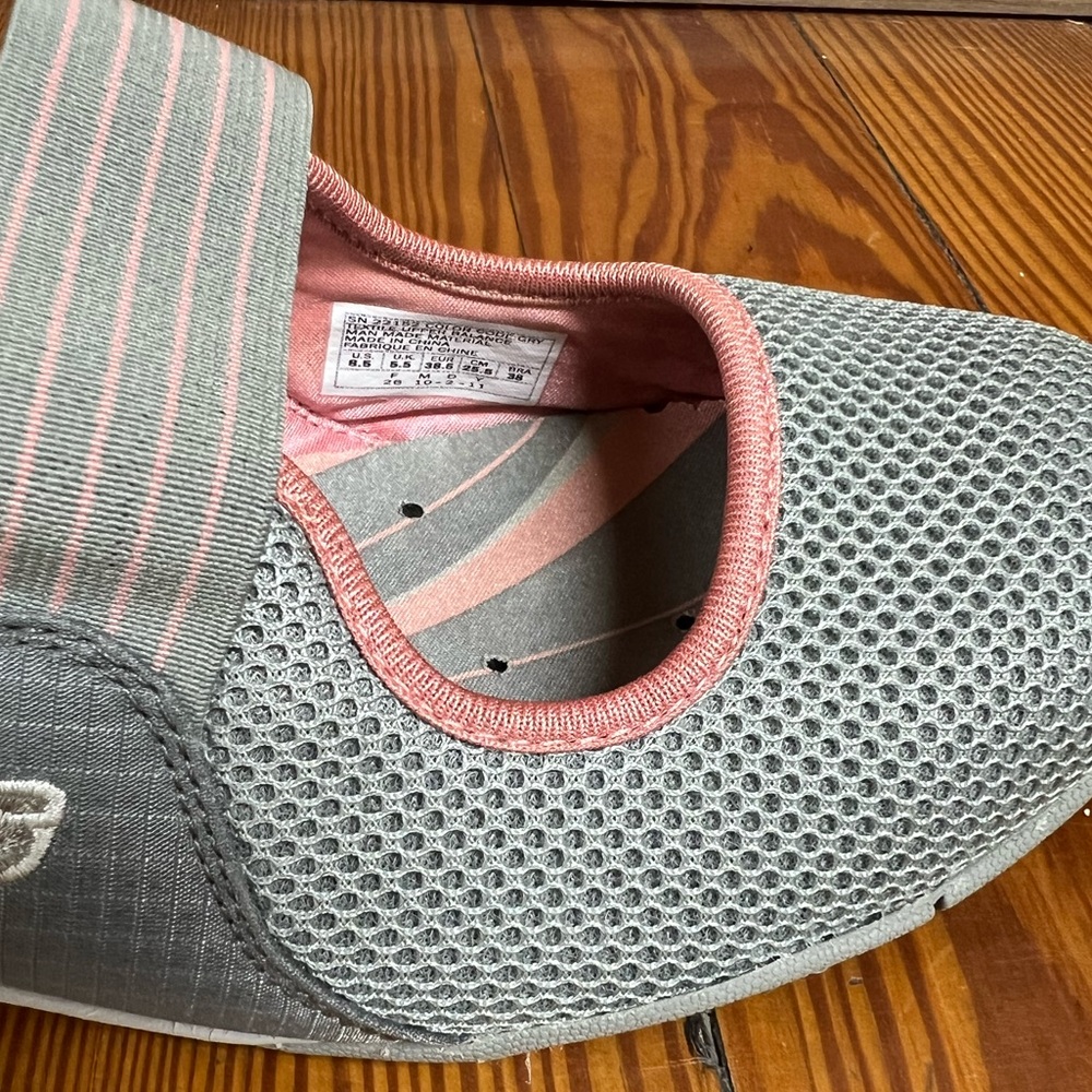 Skechers Women’s Walking Shoes - Picture 4 of 5